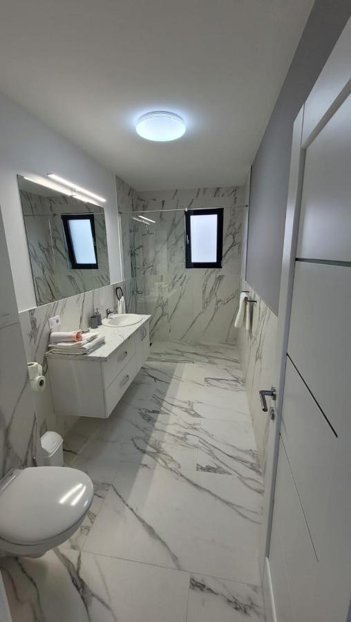 Magic Mirror Daire Satu Mare Dış mekan fotoğraf
